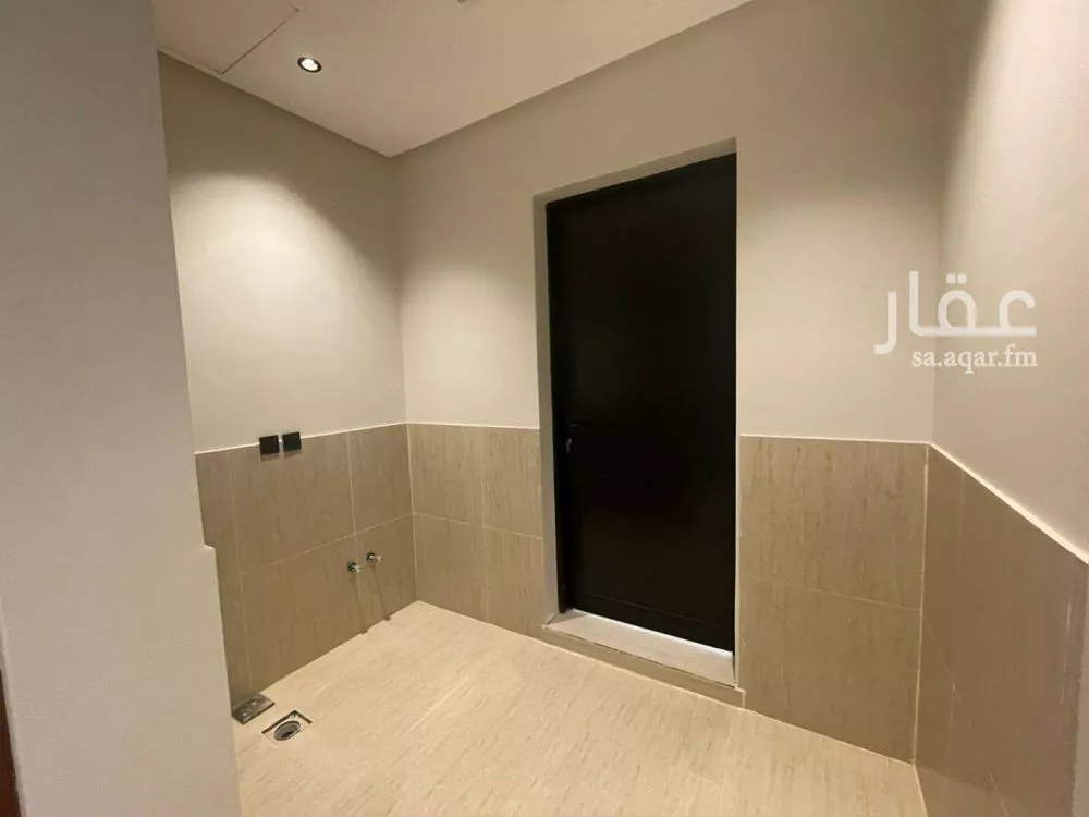 6 bedroom villa in Al Mahdiyyah 19