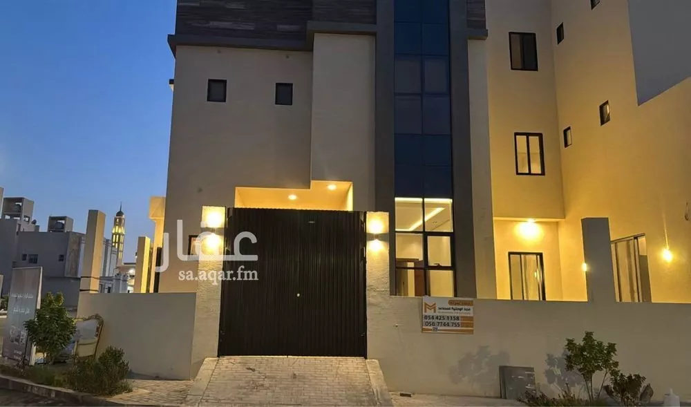 6 bedroom villa in Al Mahdiyyah 3