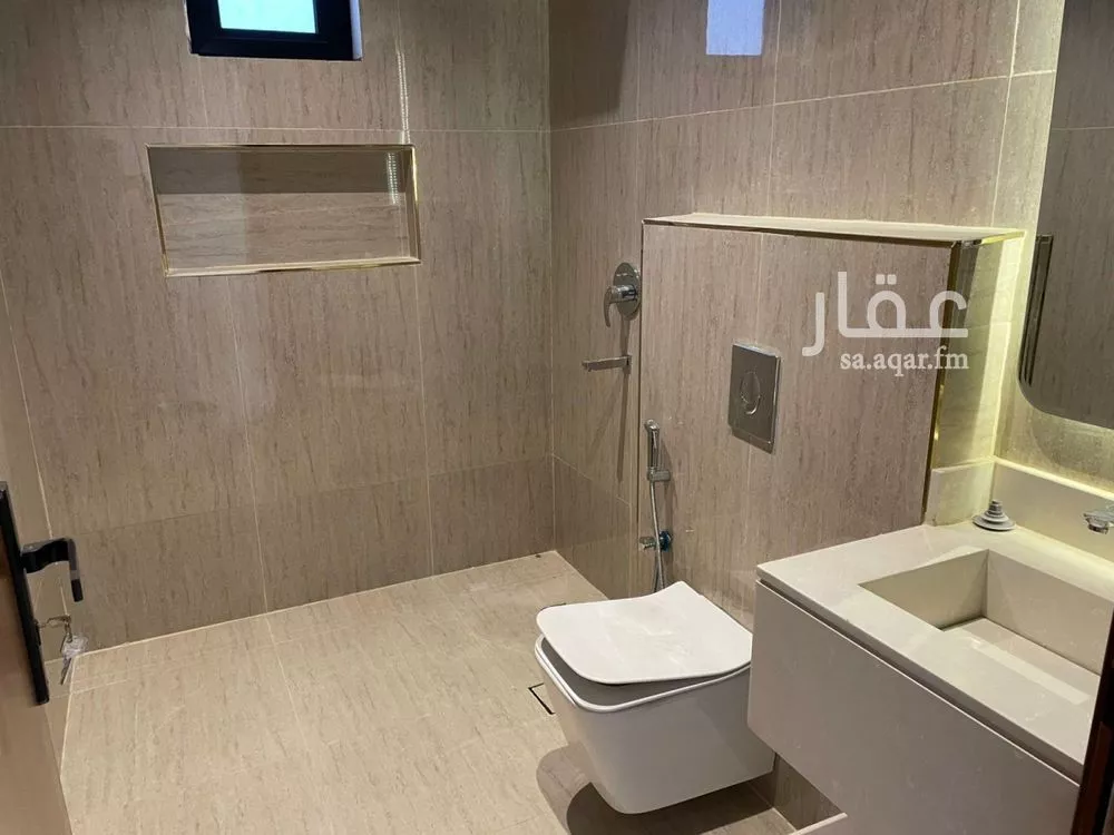 6 bedroom villa in Al Mahdiyyah 24