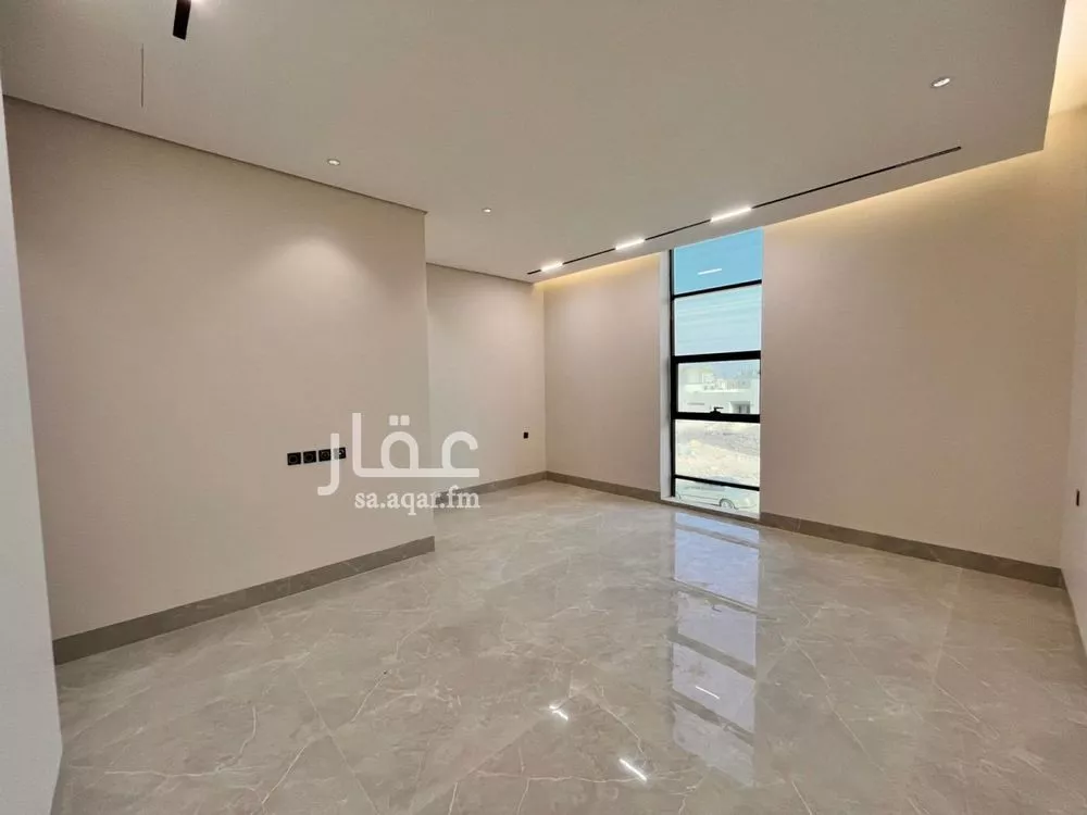 5 bedroom villa in Al Mahdiyyah 12
