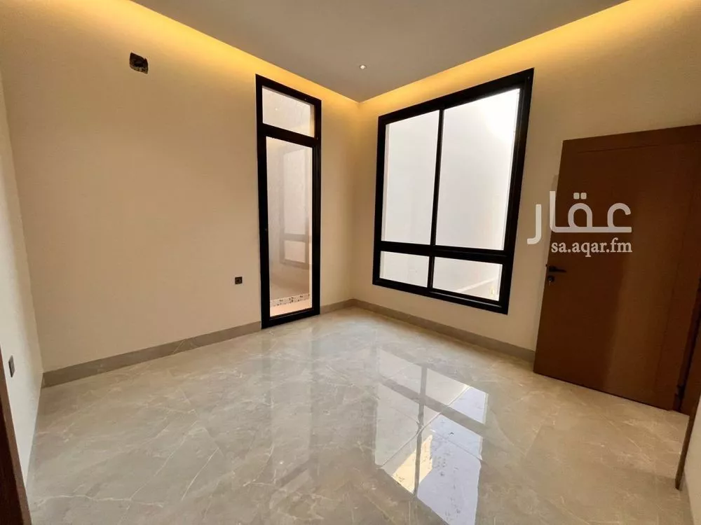 5 bedroom villa in Al Mahdiyyah 21