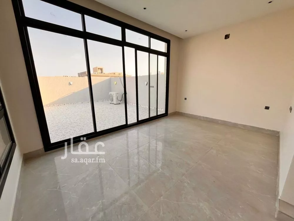 5 bedroom villa in Al Mahdiyyah 6