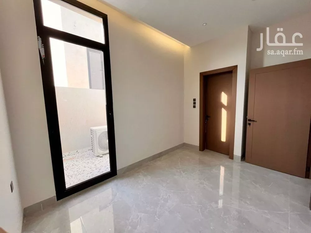 5 bedroom villa in Al Mahdiyyah 9