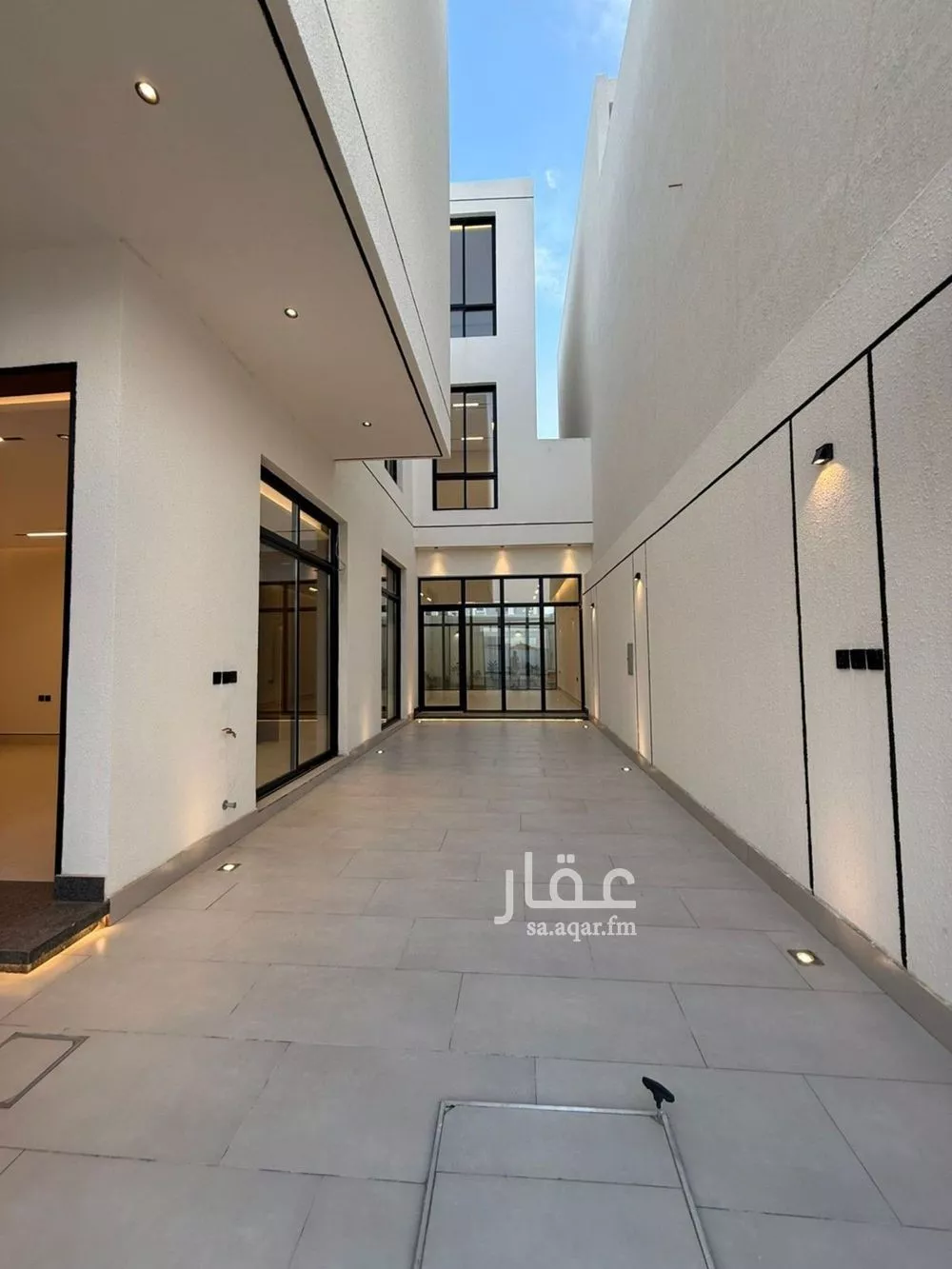 6 bedroom villa in Al Mahdiyyah 3