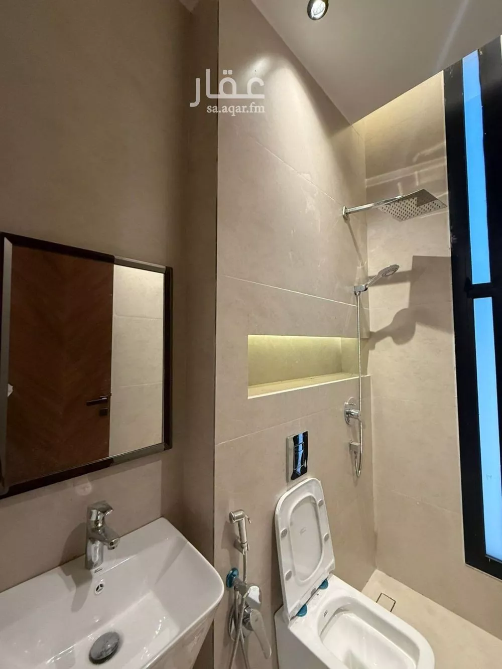 6 bedroom villa in Al Mahdiyyah 22