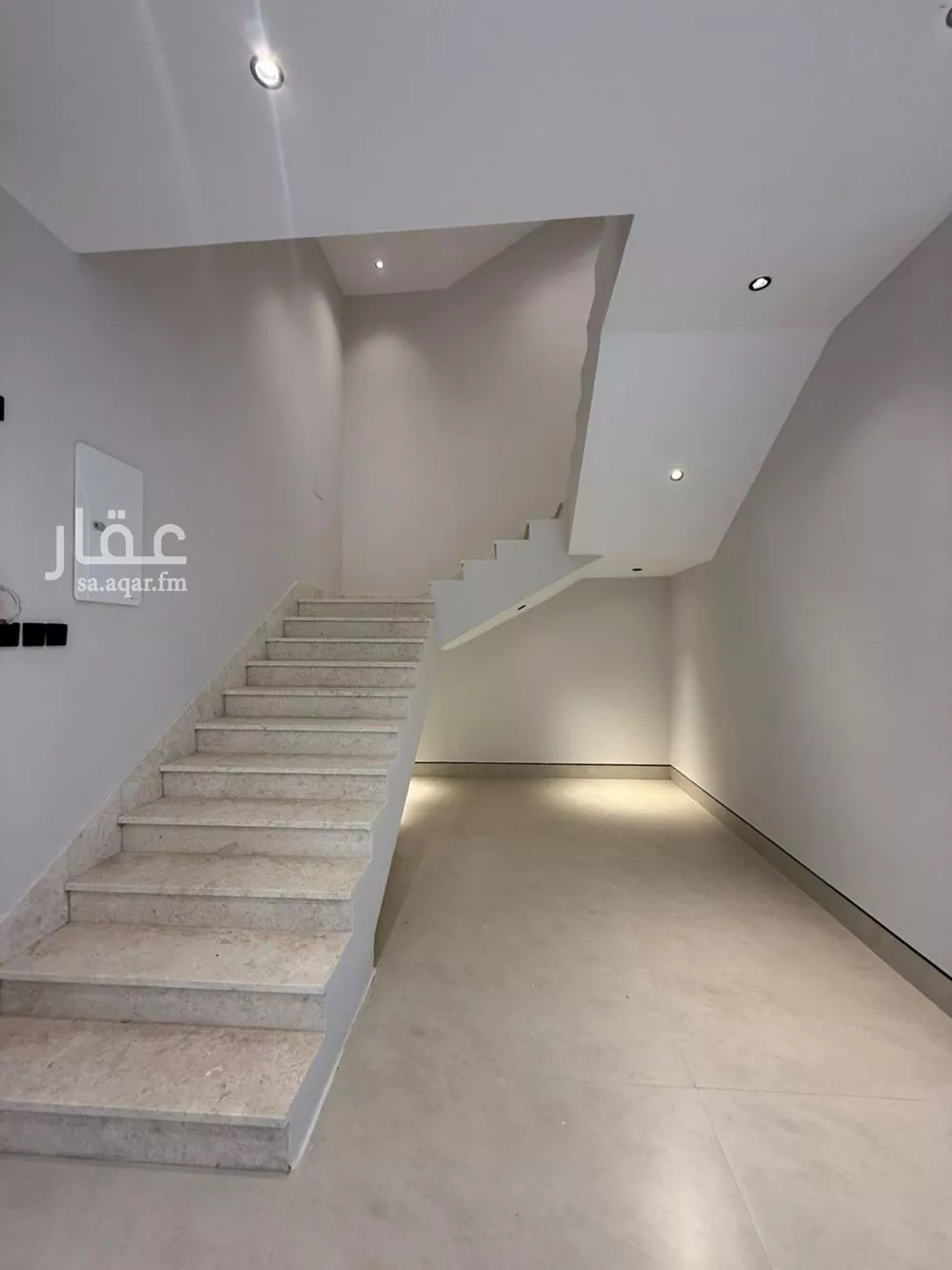 6 bedroom villa in Al Mahdiyyah 6