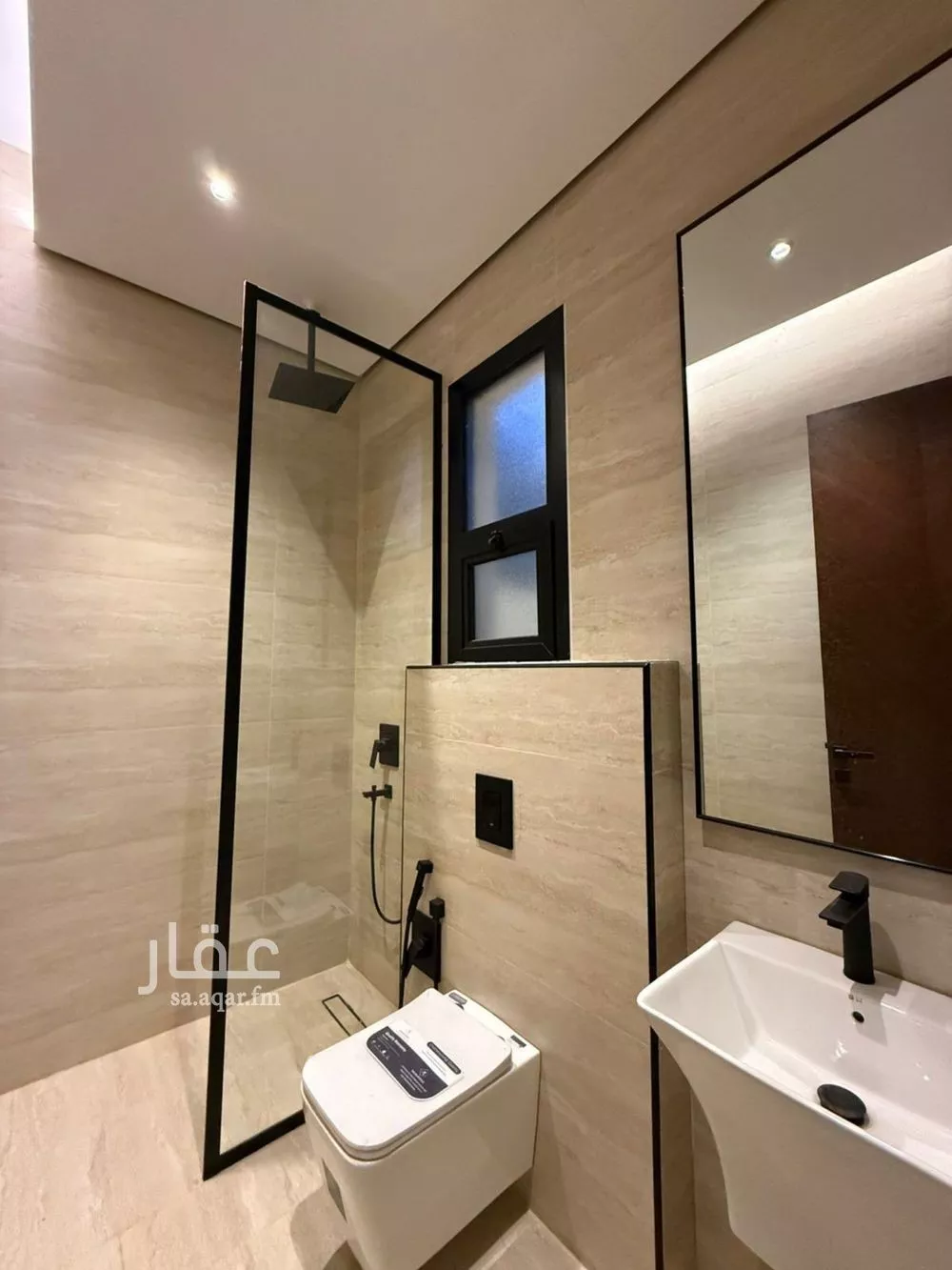 6 bedroom villa in Al Mahdiyyah 15