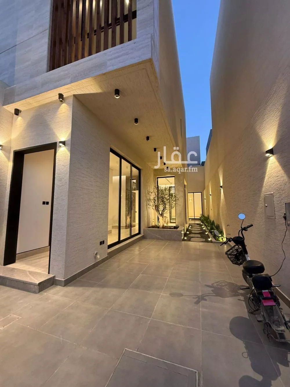 6 bedroom villa in Al Mahdiyyah 3