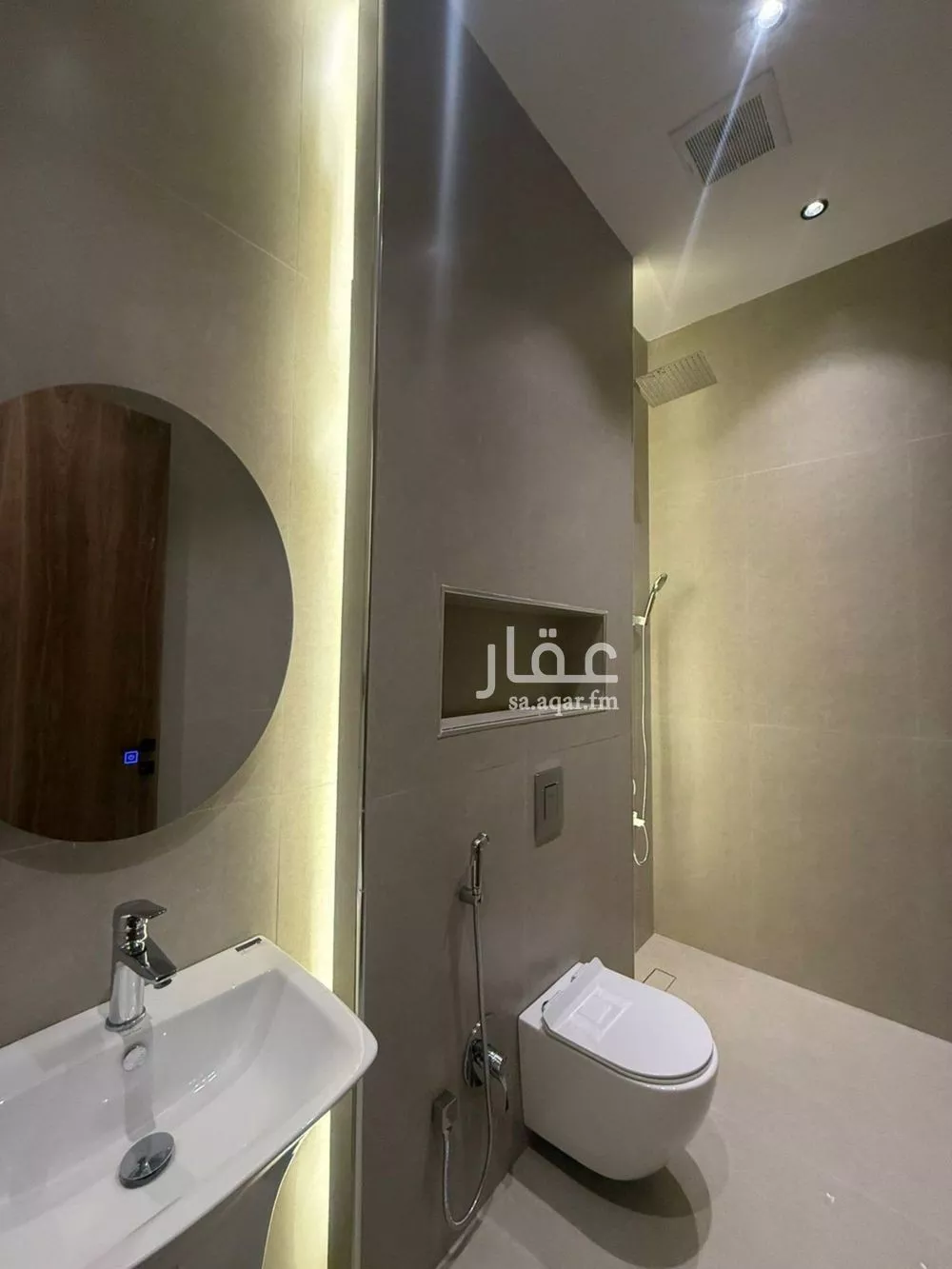 8 bedroom villa in Al Mahdiyyah 12