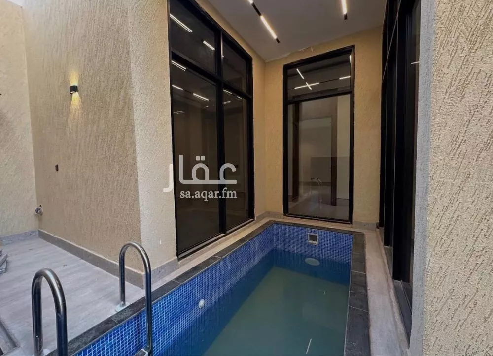 4 bedroom villa in Al Narjis 8