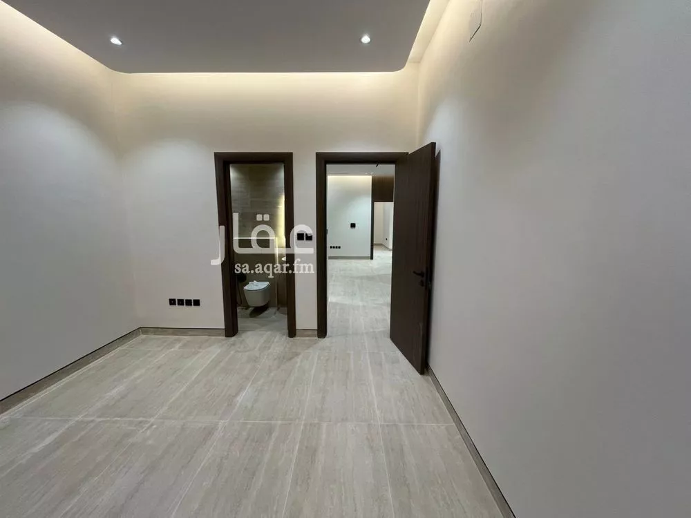 5 bedroom villa in Al Mahdiyyah 8