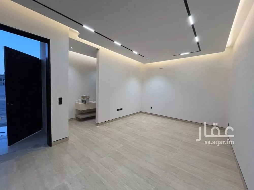 5 bedroom villa in Al Mahdiyyah 28