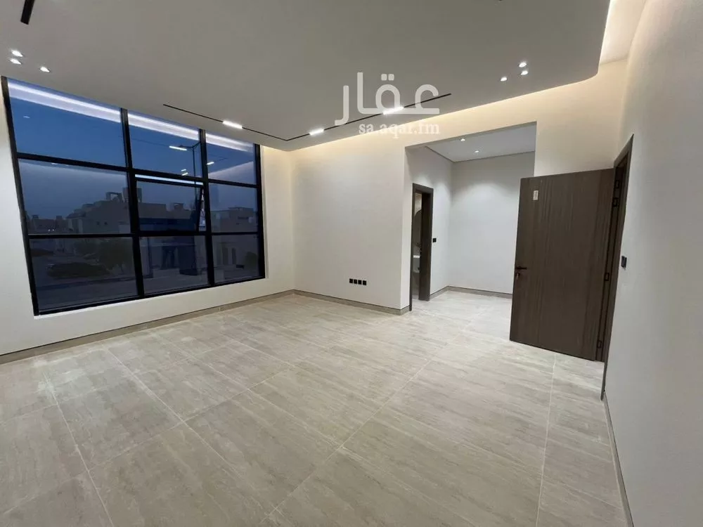 5 bedroom villa in Al Mahdiyyah 29