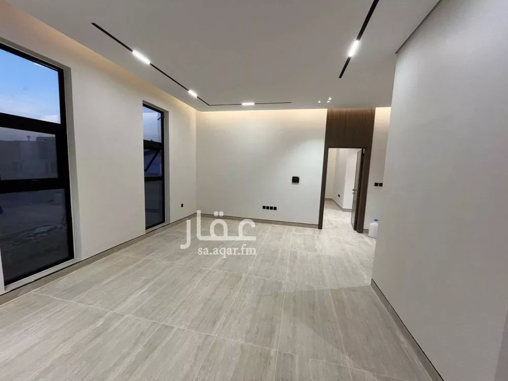 5 bedroom villa in Al Mahdiyyah 10