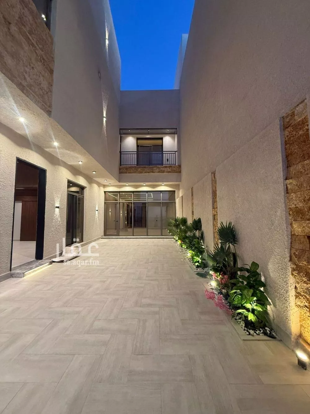 8 bedroom villa in Al Mahdiyyah 3