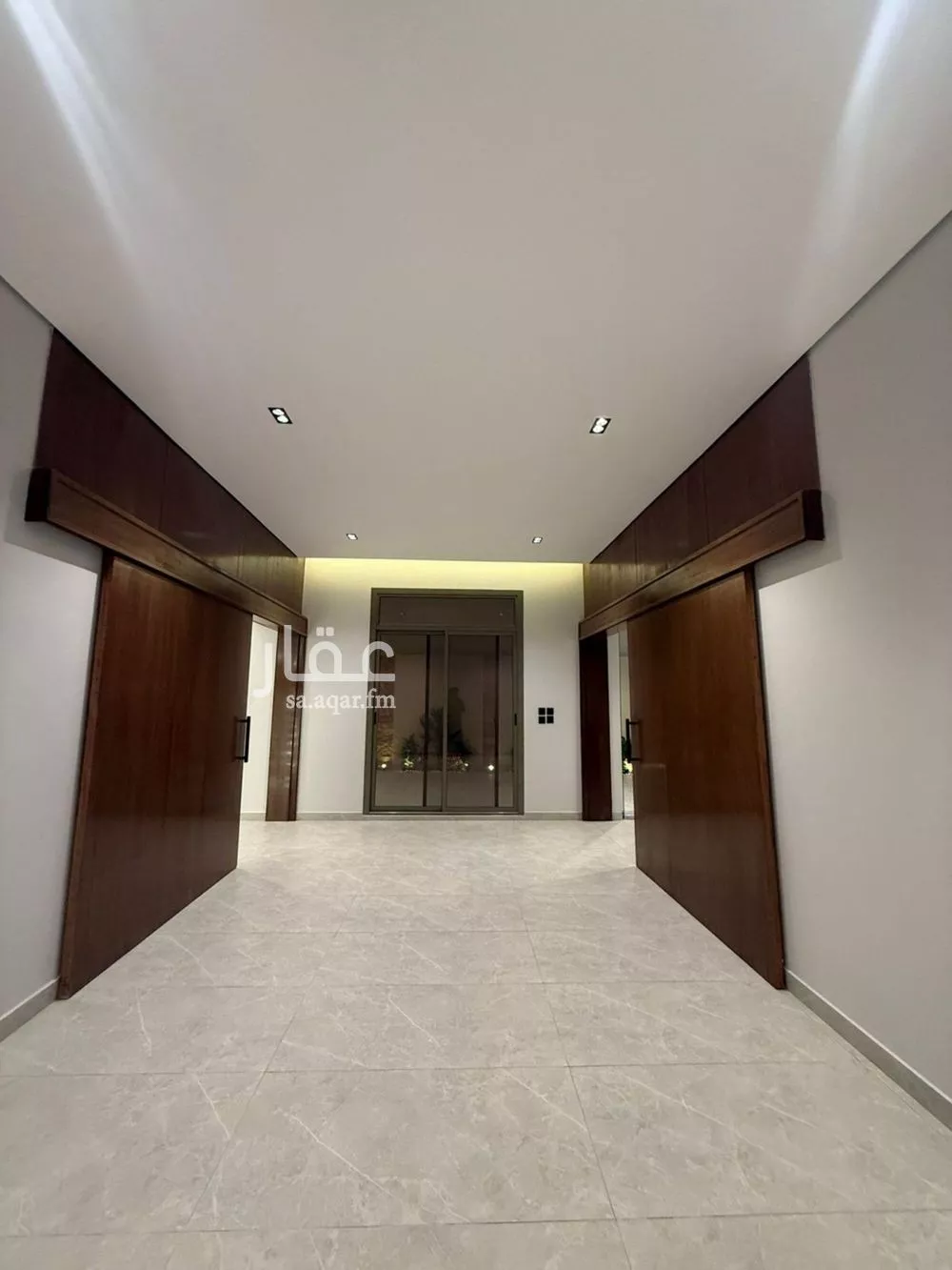 8 bedroom villa in Al Mahdiyyah 6