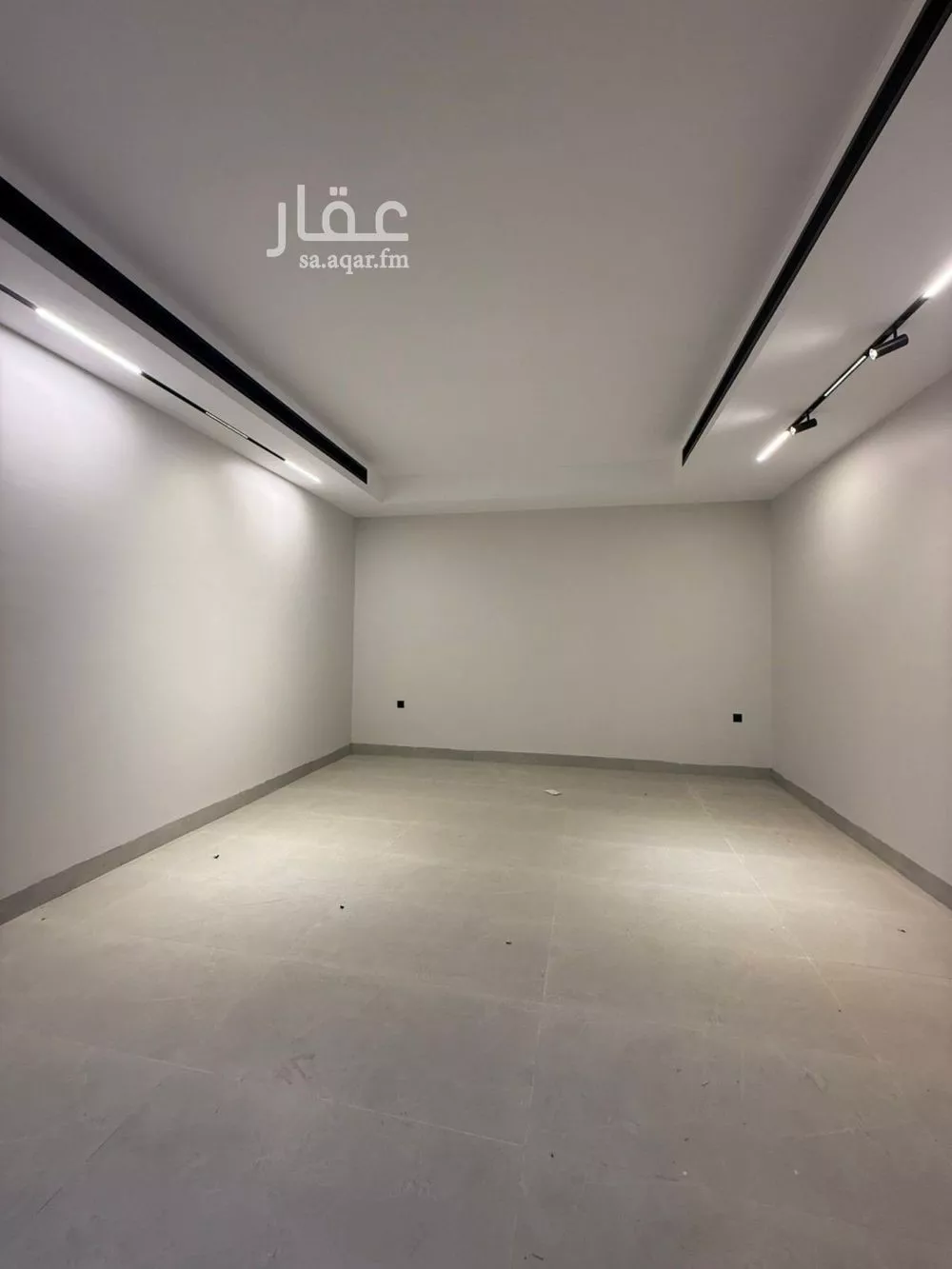 فيلا 8 غرف في المهدية 10