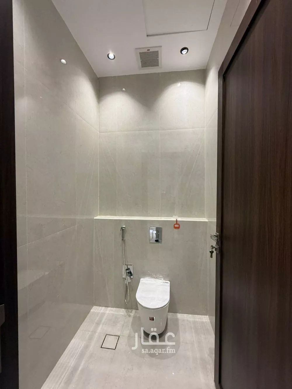 8 bedroom villa in Al Mahdiyyah 23