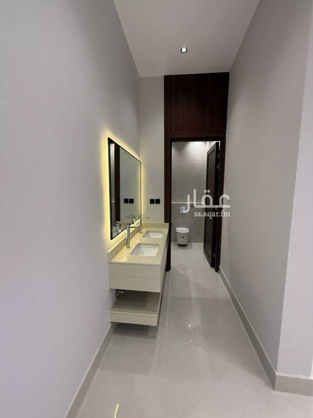 8 bedroom villa in Al Mahdiyyah 9