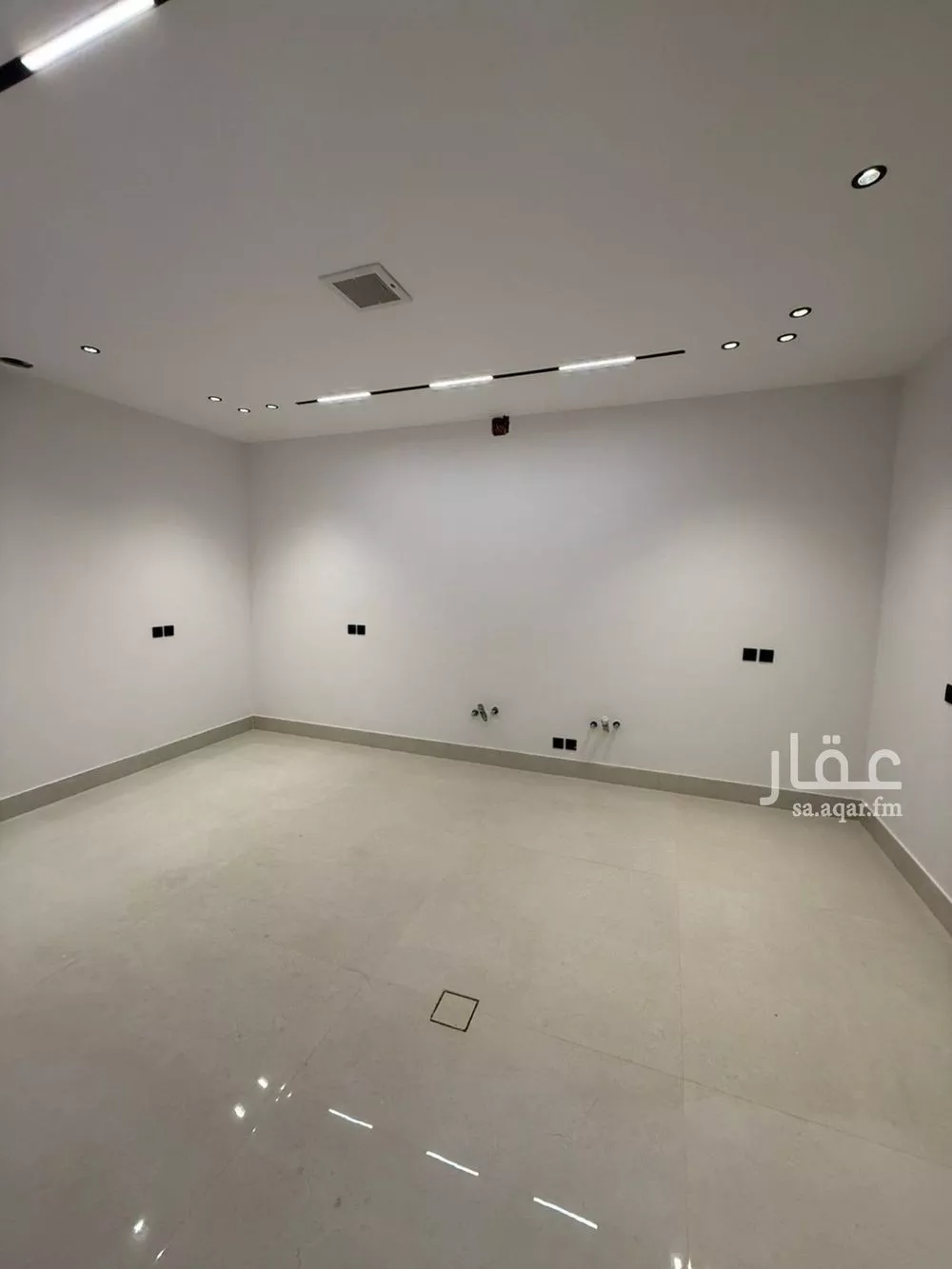 8 bedroom villa in Al Mahdiyyah 19
