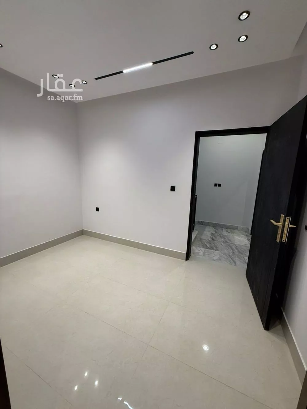 8 bedroom villa in Al Mahdiyyah 27
