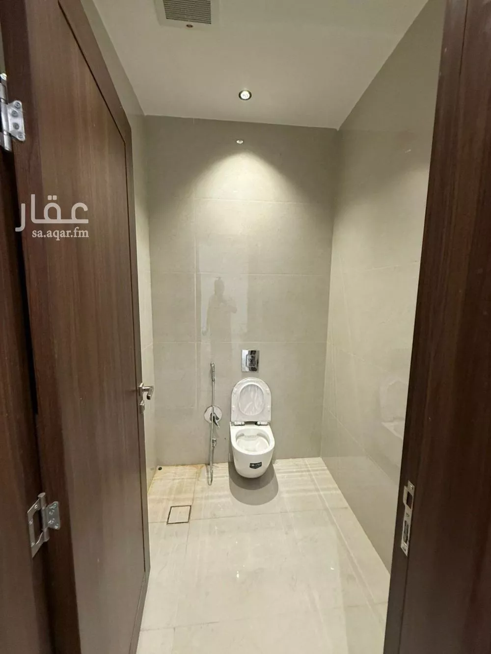 8 bedroom villa in Al Mahdiyyah 9