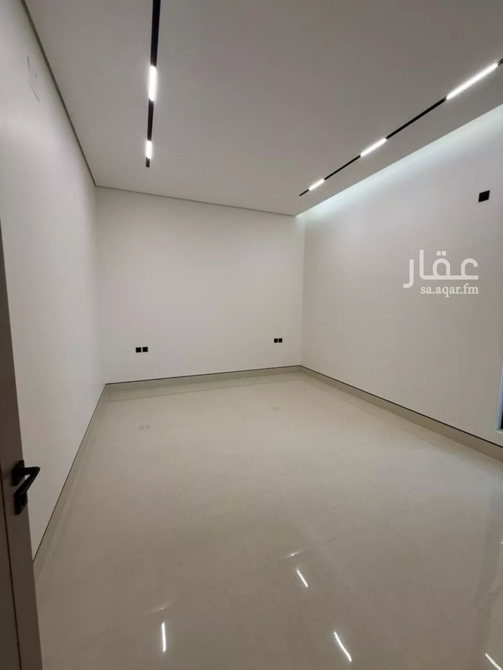8 bedroom villa in Al Mahdiyyah 15