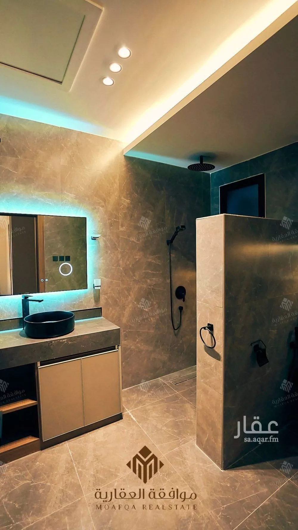 6 bedroom villa in Al Mahdiyyah 28