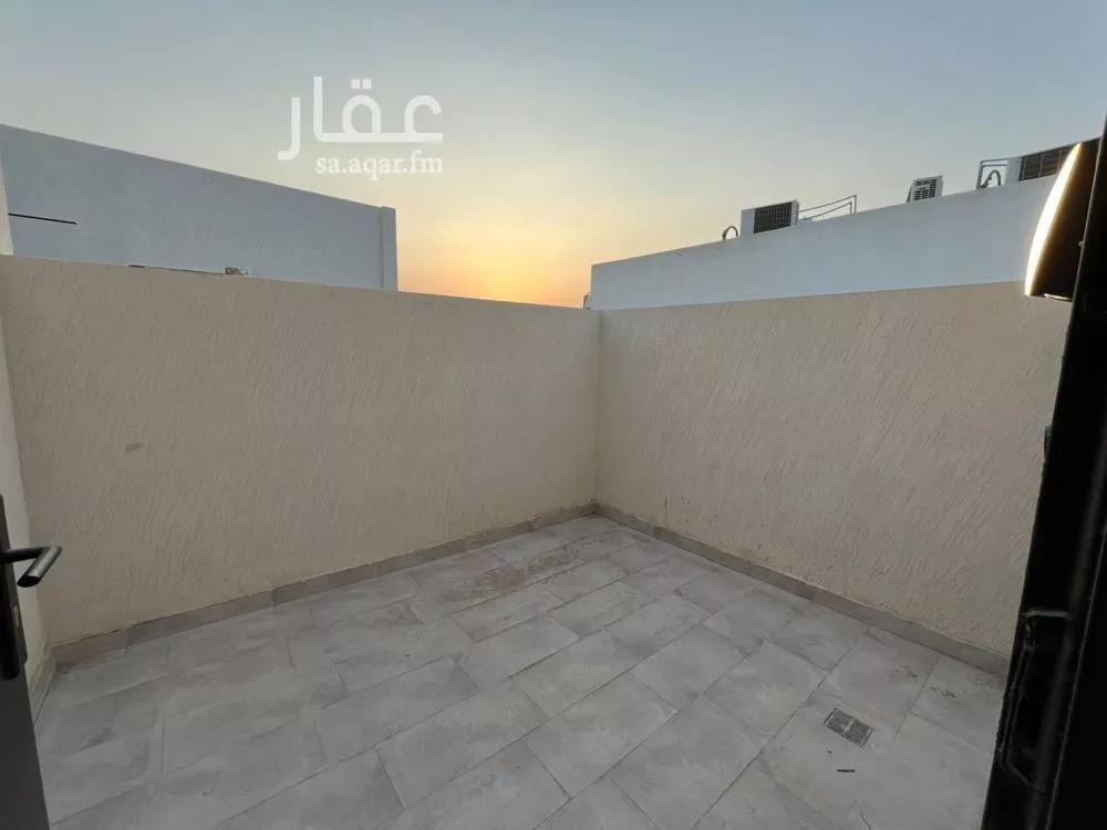 4 bedroom villa in Al Mahdiyyah 18