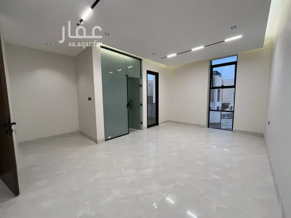 4 bedroom villa in Al Mahdiyyah 23