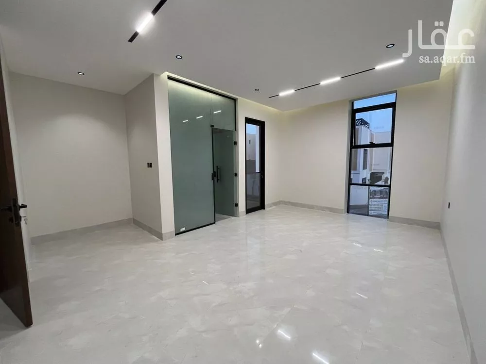 4 bedroom villa in Al Mahdiyyah 26