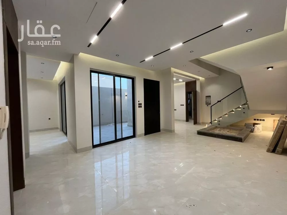 4 bedroom villa in Al Mahdiyyah 5