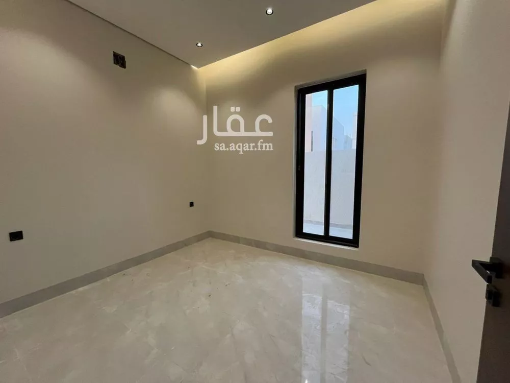 4 bedroom villa in Al Mahdiyyah 6