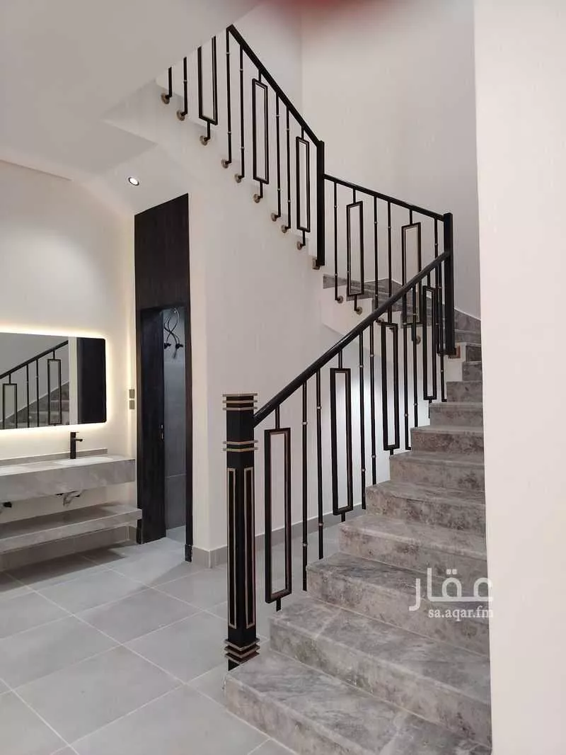 4 bedroom villa in Al Janadriyah 17