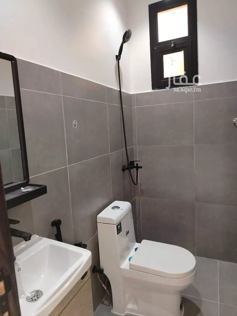 4 bedroom villa in Al Janadriyah 3
