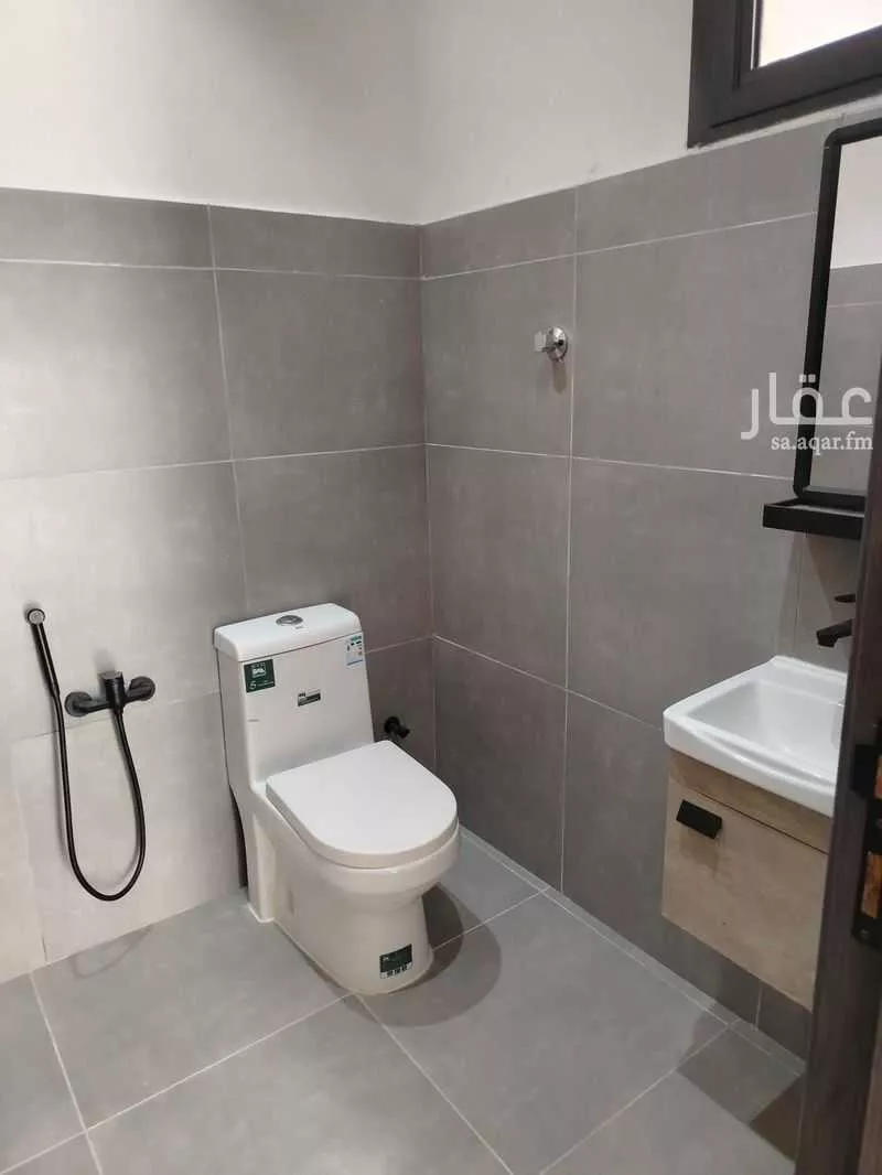 4 bedroom villa in Al Janadriyah 26