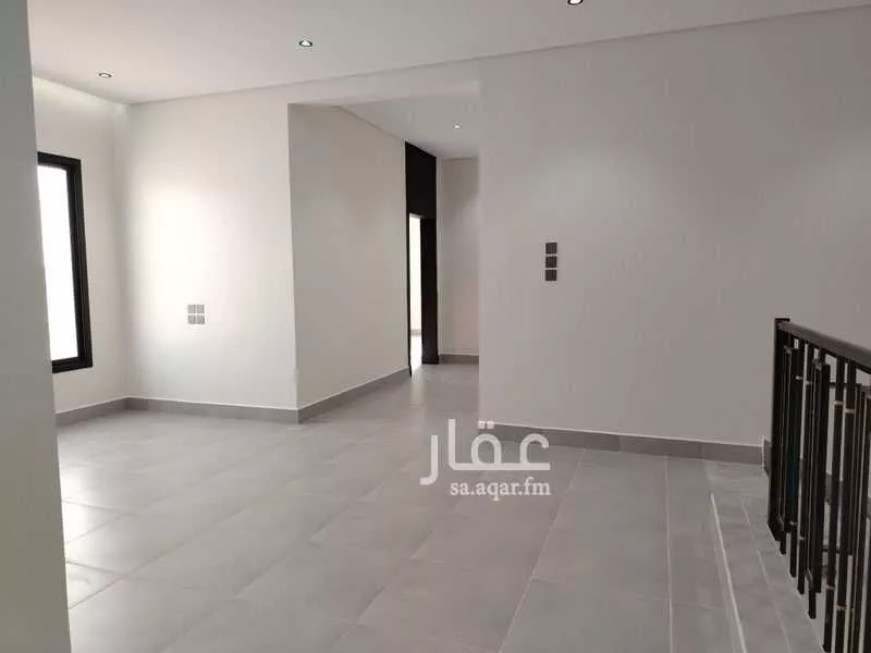 4 bedroom villa in Al Janadriyah 7