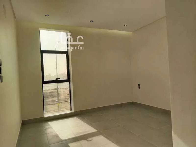 4 bedroom villa in Al Janadriyah 8