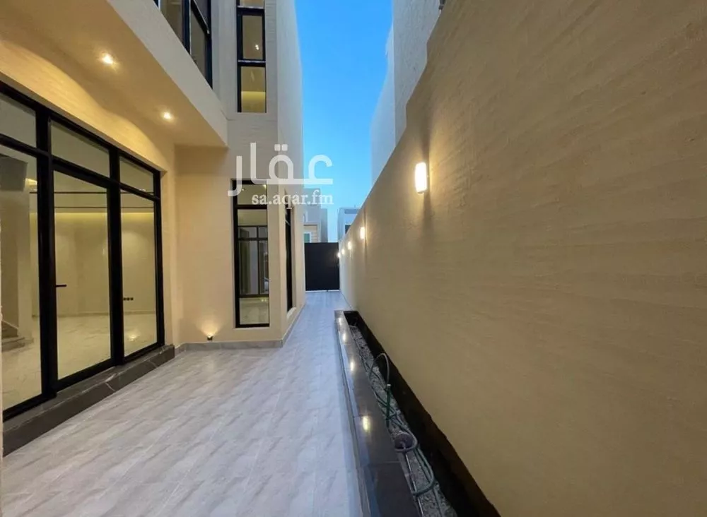 4 bedroom villa in Al Narjis 12