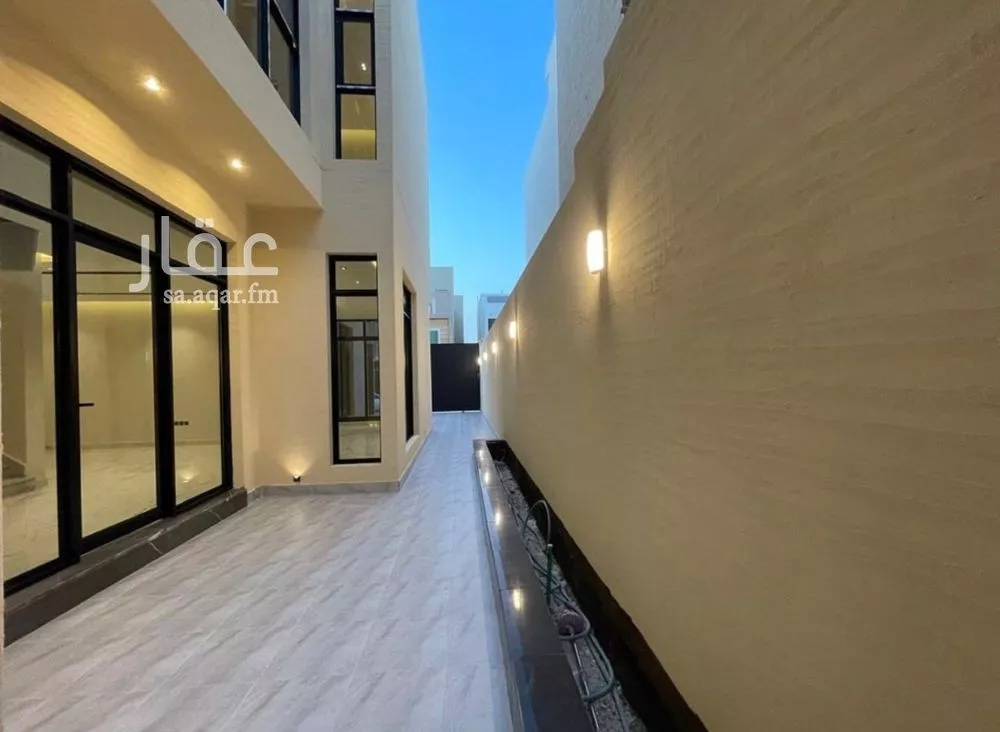 4 bedroom villa in Al Narjis 6