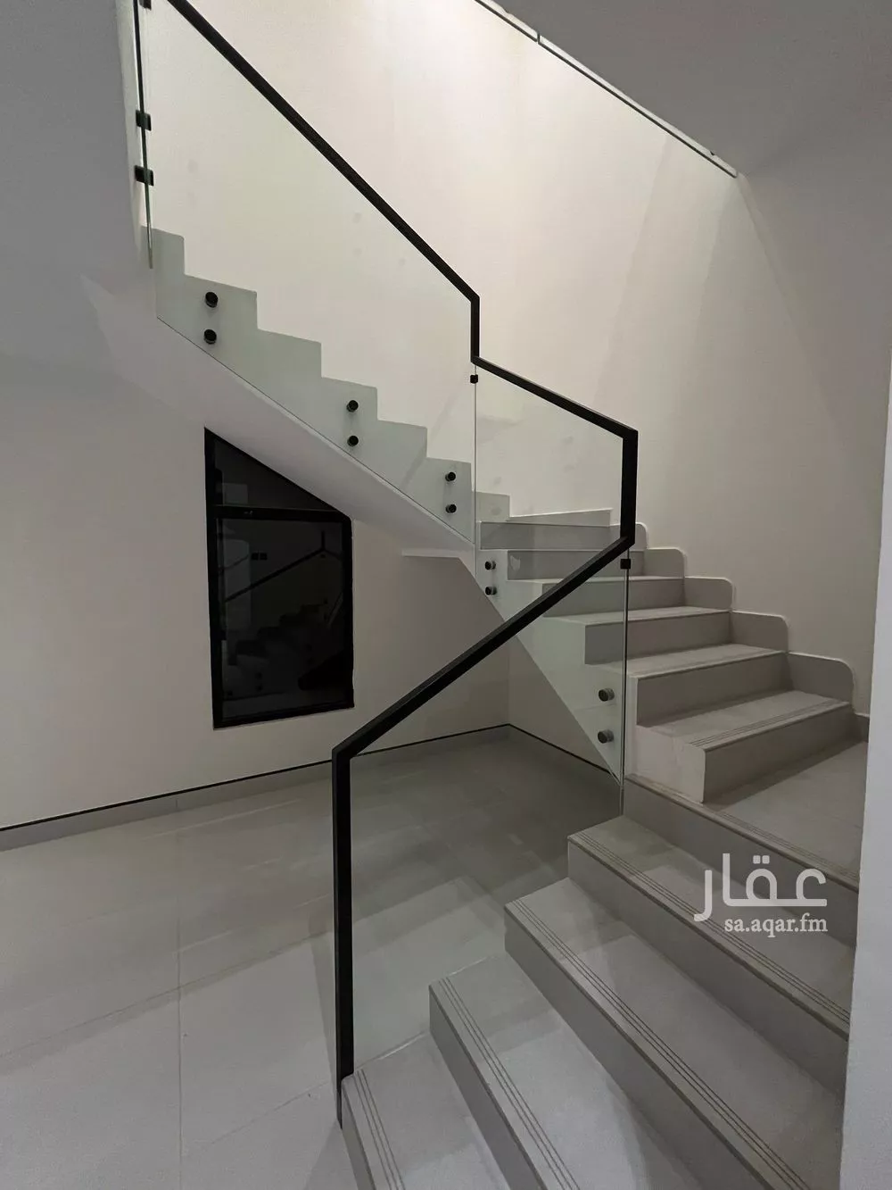 4 bedroom villa in Al Janadriyah 19