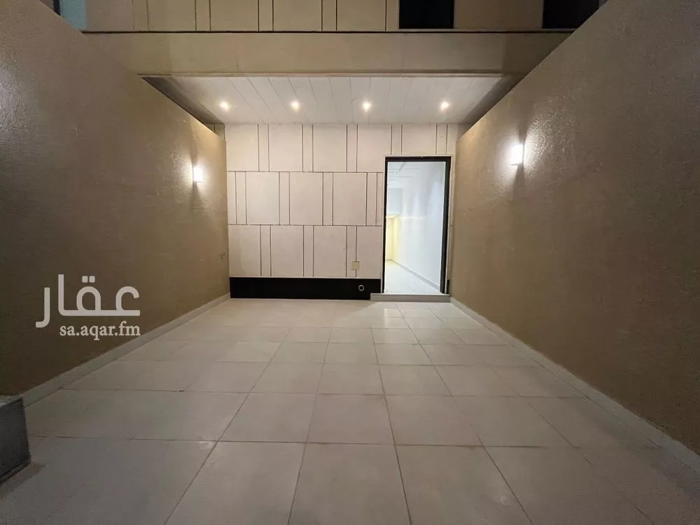 4 bedroom villa in Al Janadriyah 3