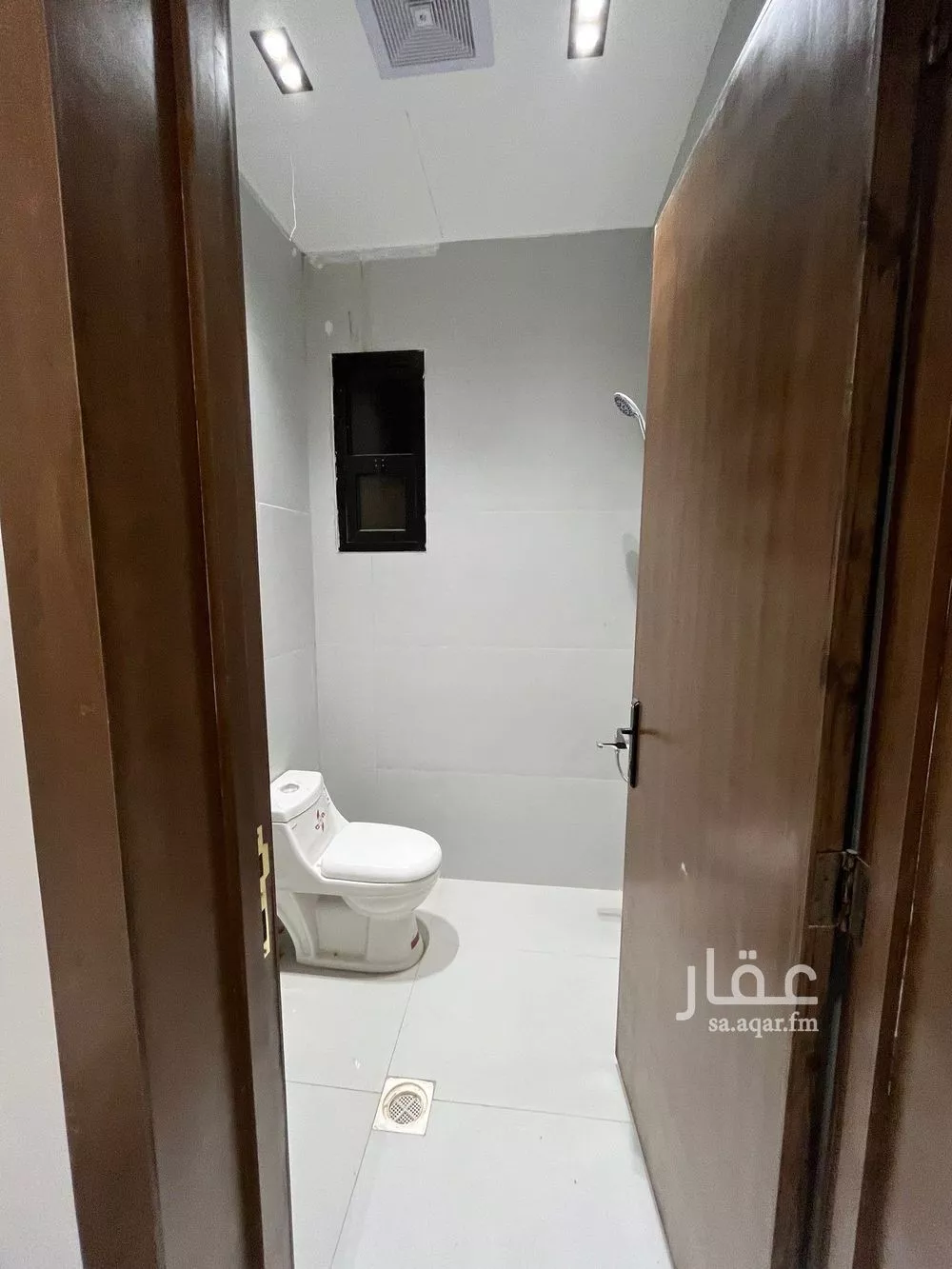 4 bedroom villa in Al Janadriyah 21