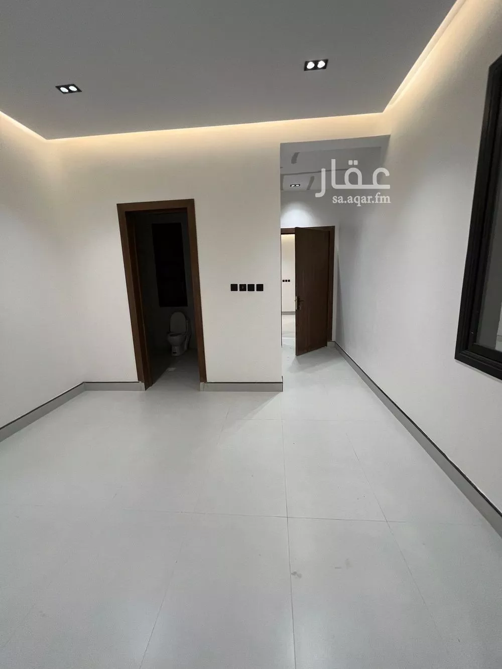 4 bedroom villa in Al Janadriyah 26