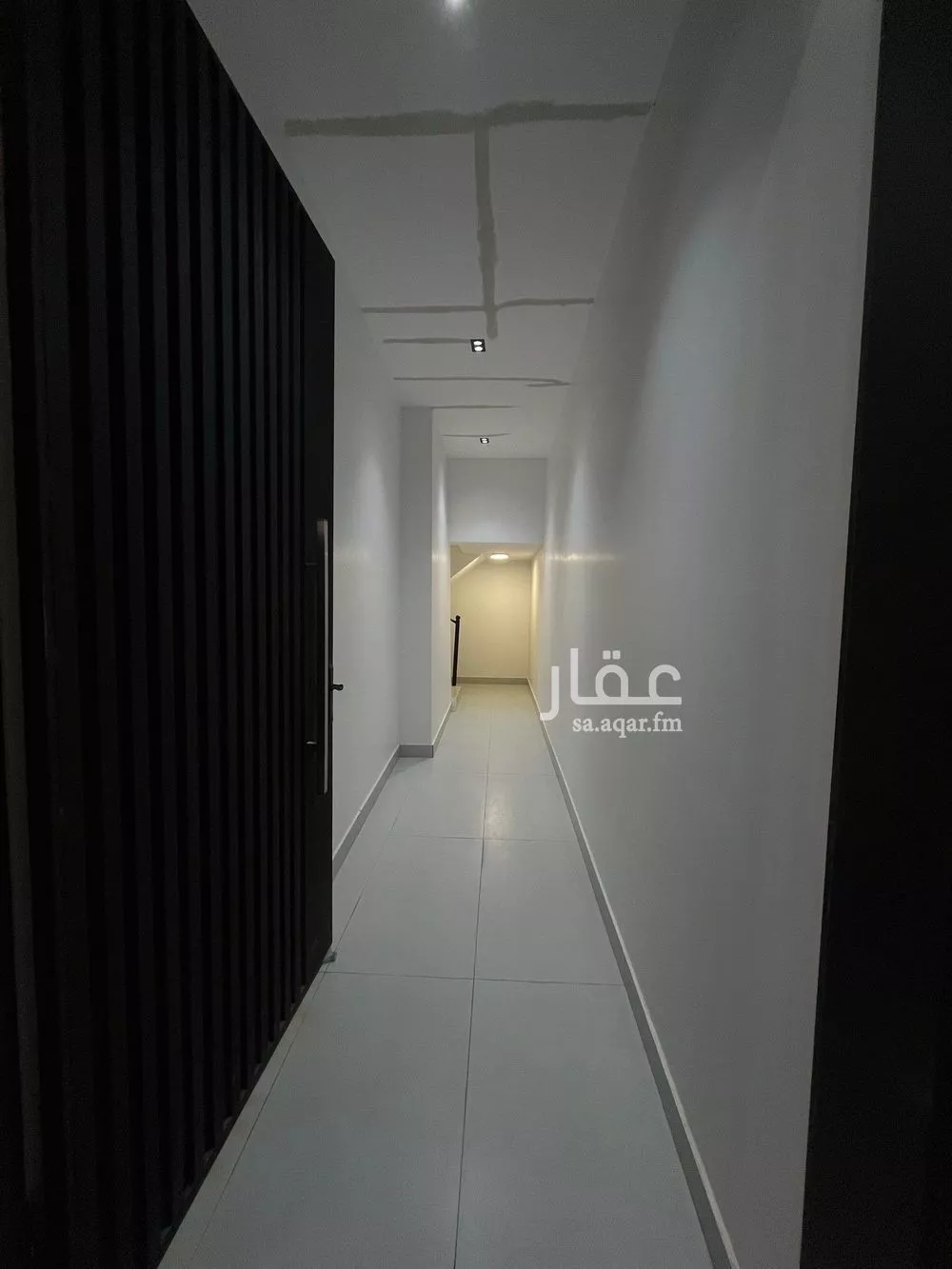 4 bedroom villa in Al Janadriyah 9