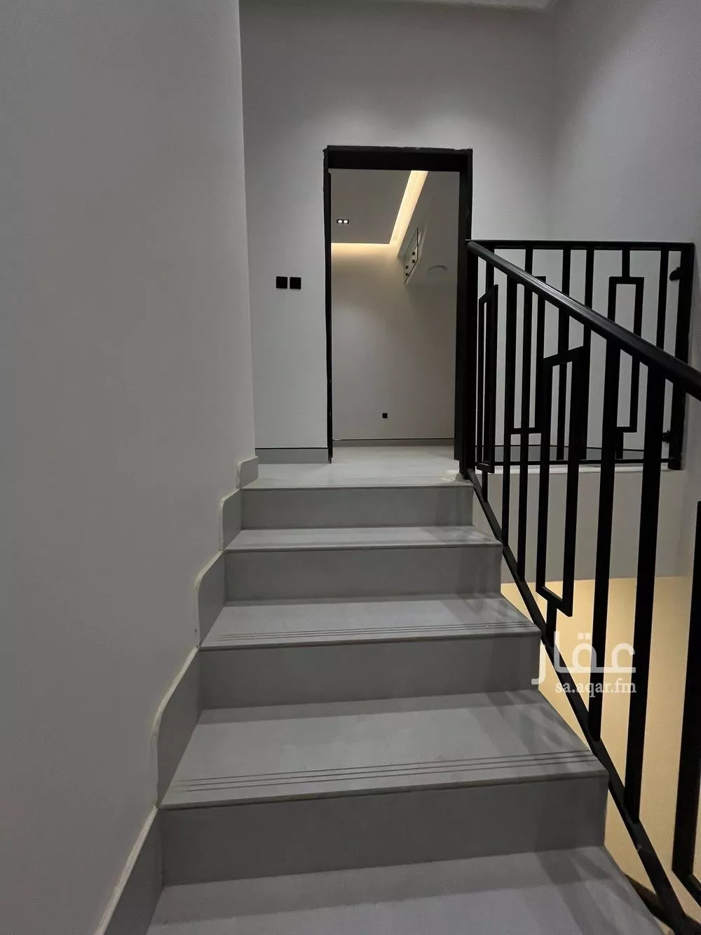 4 bedroom villa in Al Janadriyah 10