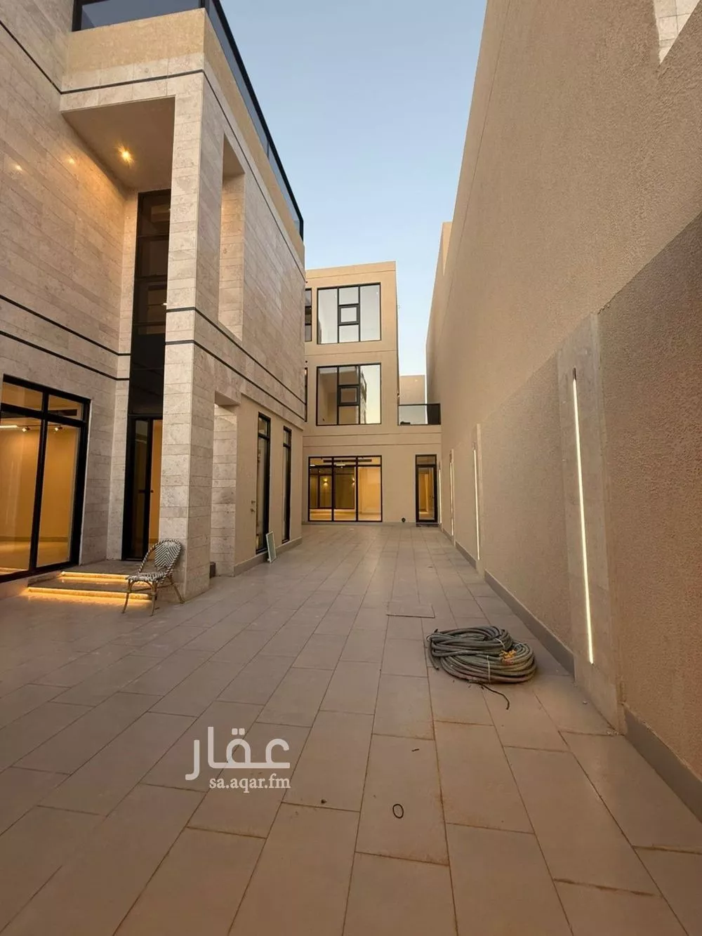 8 bedroom villa in Al Mahdiyyah 3