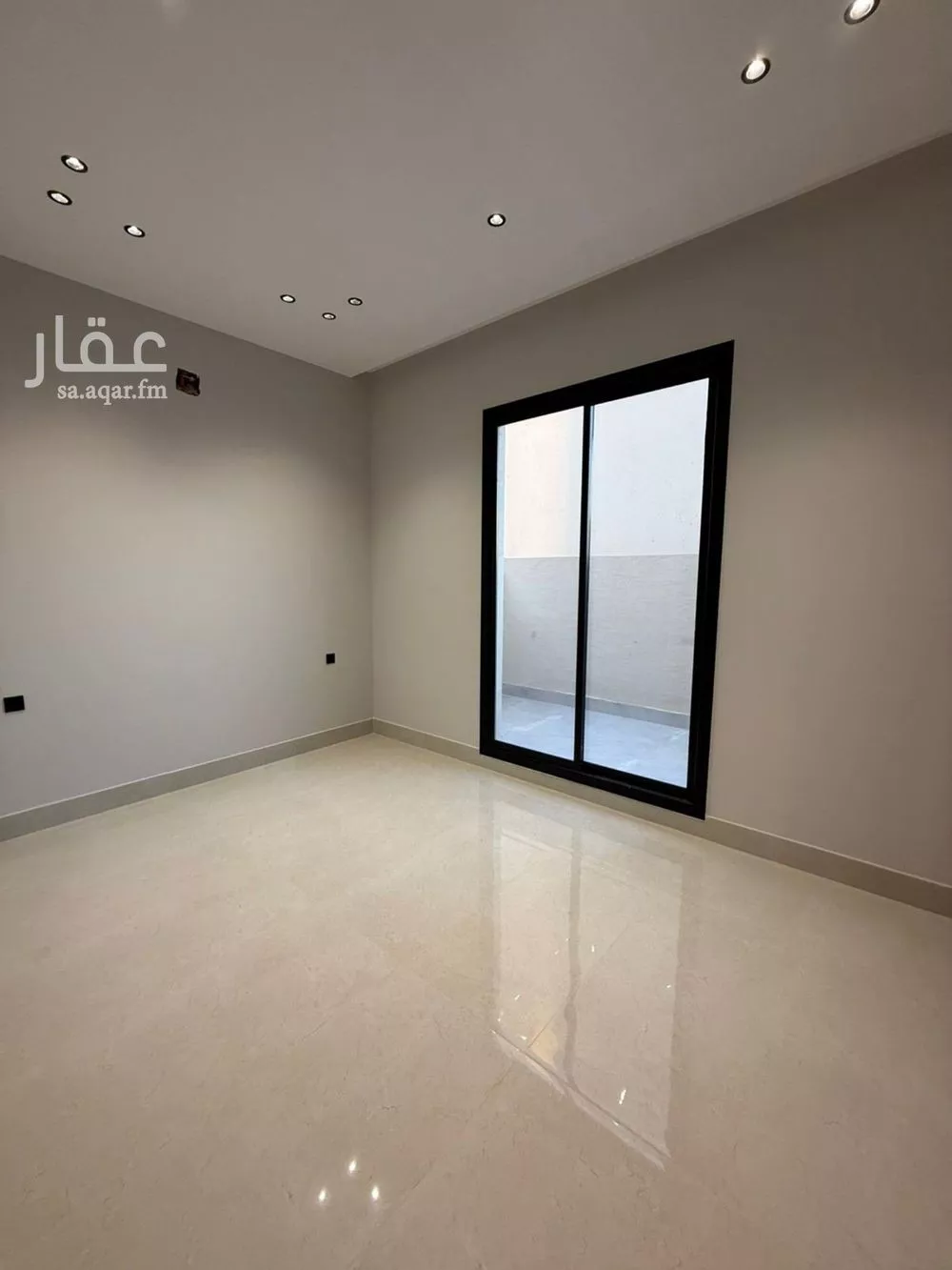 8 bedroom villa in Al Mahdiyyah 9