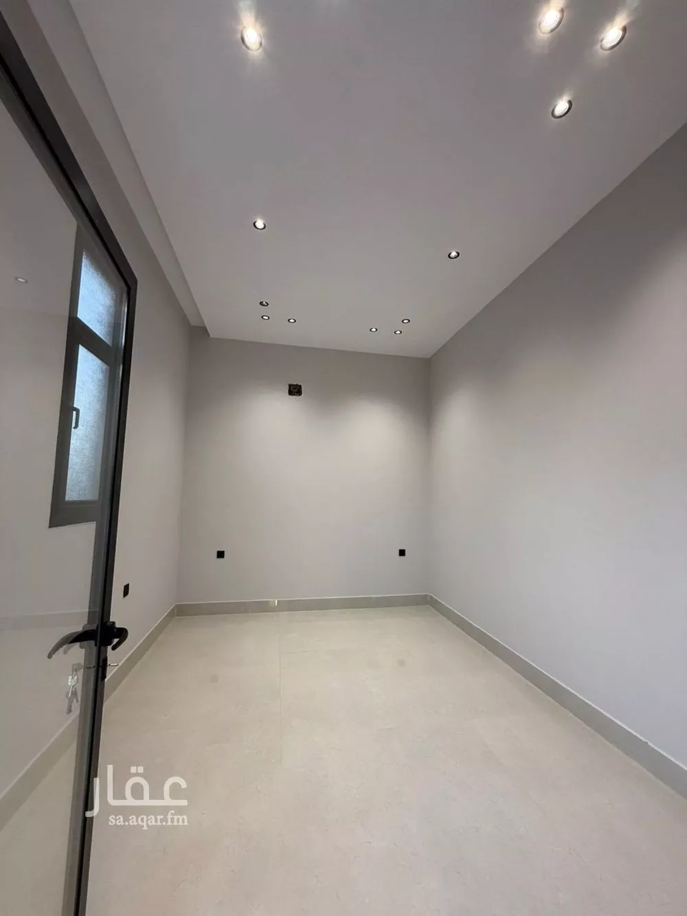 8 bedroom villa in Al Mahdiyyah 10