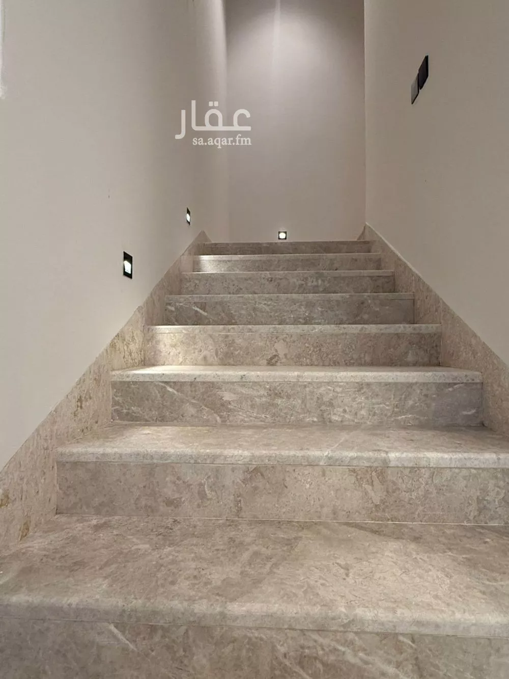 فيلا 7 غرف في المهدية 11